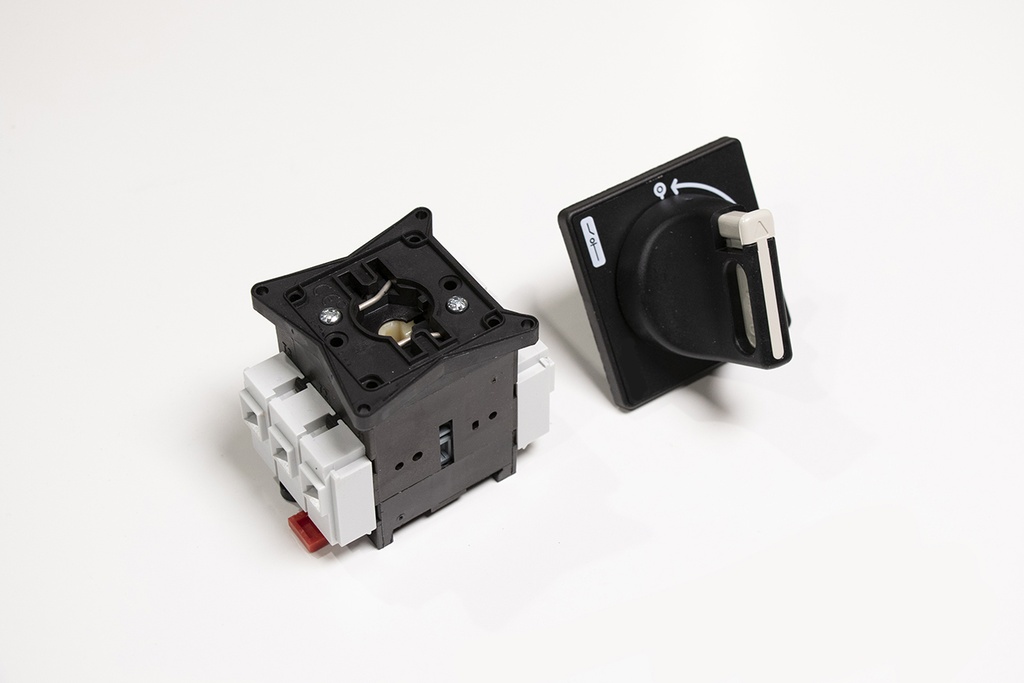 MAIN SWITCH